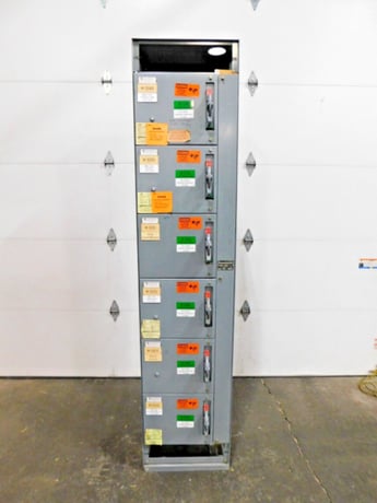 Allen-Bradley, 764302/2, motor control center MCC section, 800/300A, 600 Volts - Image 1