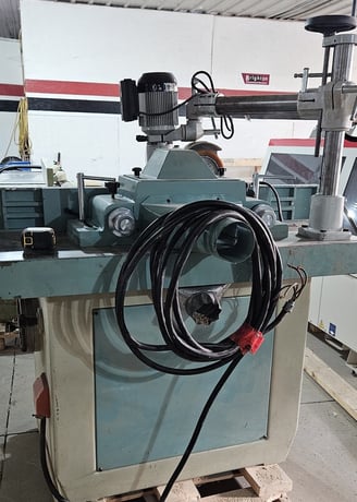 Silver #SLS-735, shaper with feeder, 1-1/4" spindle, 7.5 HP, 4 speed, 575 V., 2002 - Image 2