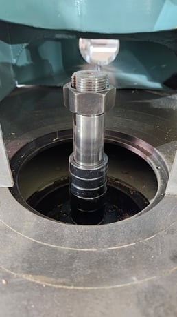 Silver #SLS-735, shaper with feeder, 1-1/4" spindle, 7.5 HP, 4 speed, 575 V., 2002 - Image 4