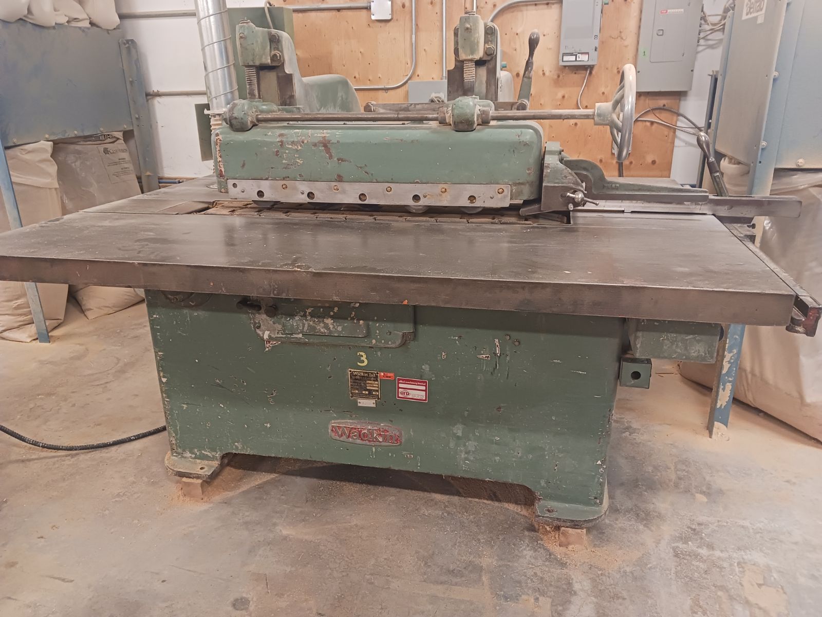 Wadkin #PU1319, heavy duty straight line rip saw, 81" x 60" table, 4 speed motor drives - Image 2