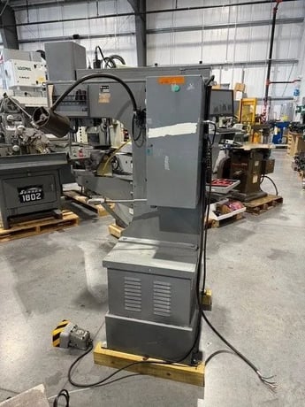 6 Ton, Haeger #HP6-B, hydraulic insertion press, 8.5" stroke, 18" throat, autofeed bowl, 18 gallon hydraulic - Image 5