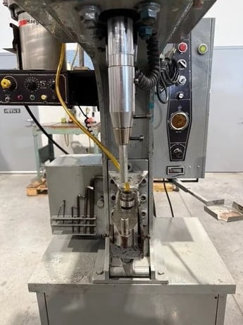 6 Ton, Haeger #HP6-B, hydraulic insertion press, 8.5" stroke, 18" throat, autofeed bowl, 18 gallon hydraulic - Image 10