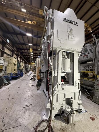 200 Ton, Minster #E2-200-72-42, 8" stroke, 31" Shut Height, 6" adjustment, 30-60 VSPM, reconditioned, 1981 - Image 2