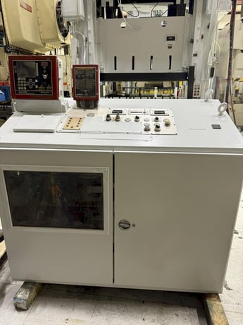 200 Ton, Minster #E2-200-72-42, 8" stroke, 31" Shut Height, 6" adjustment, 30-60 VSPM, reconditioned, 1981 - Image 4