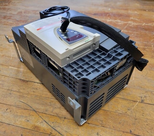 20 HP Telemecanique, Altivar 61 ATV61HD15N4, AC Inverter Drive, 5000A, 480V., 15kW - Image 7