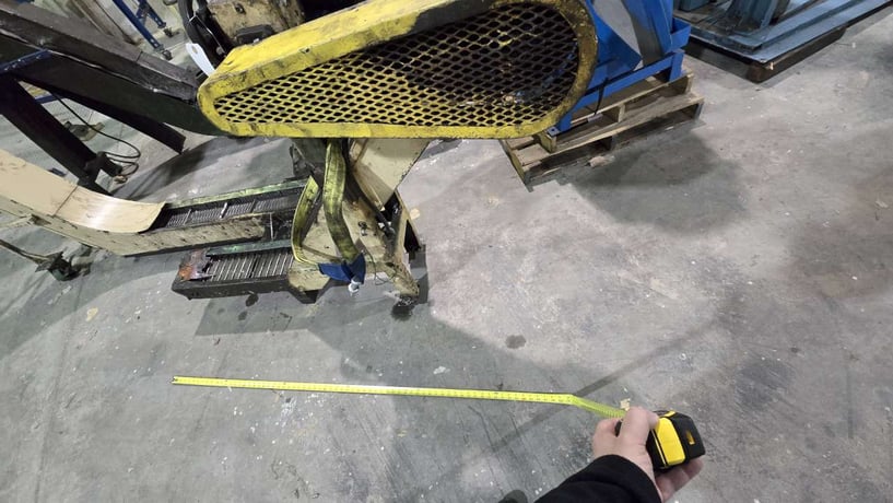 6" wide, Parts Conveyor, 10" entry height, 42" exit height, 1/4" H belt divider - Image 3