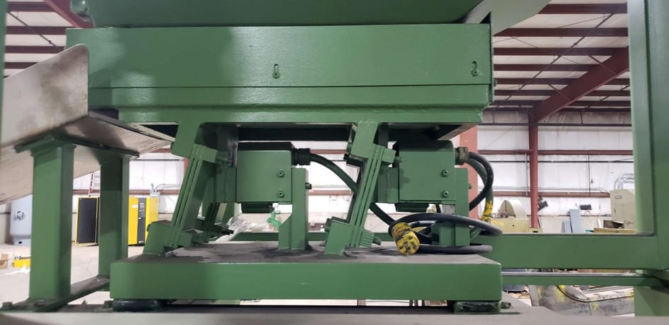 Warren, Loader, 135" overall height, 46" x 36" x 24" deep Hopper, 17" width x 2.5" H Chute, 75" exit height - Image 5