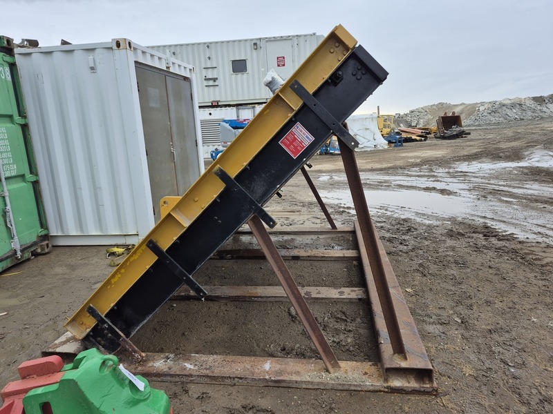 Komatsu #PC2068, Radiator Assembly (4 available) - Image 4