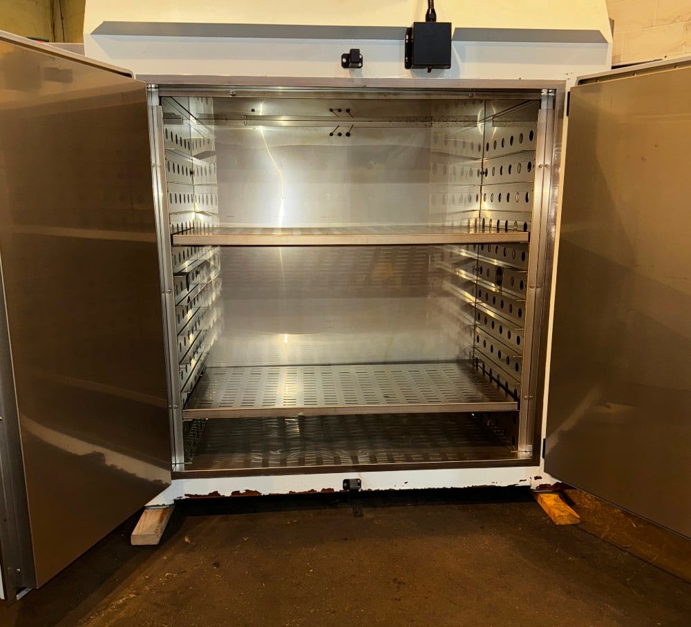 48" width x 48" H x 24" L Blue M #DCW-326, double door cabinet oven, Stainless Steel interior, 600°F, tested - Image 3