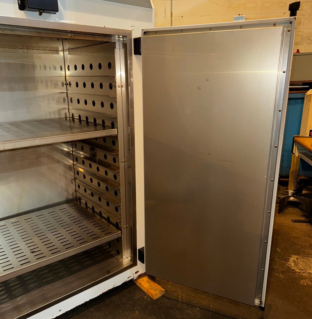 48" width x 48" H x 24" L Blue M #DCW-326, double door cabinet oven, Stainless Steel interior, 600°F, tested - Image 4