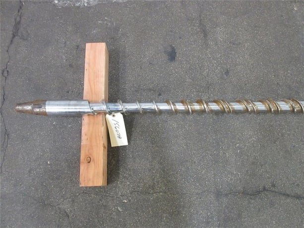 2.5" Davis Standard, shank style extruder screw, 24:1 L/D, Maddox mixer - Image 2