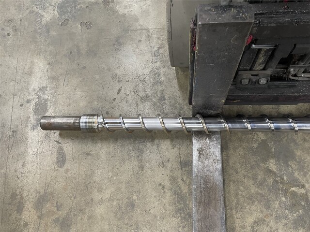 3.5" Welex #350-RHNV, extruder, 75 HP, 24:1 L/D, 11.8:1 ratio 153 HP Welex PEZS36.width gearbox, 42.5" - Image 4