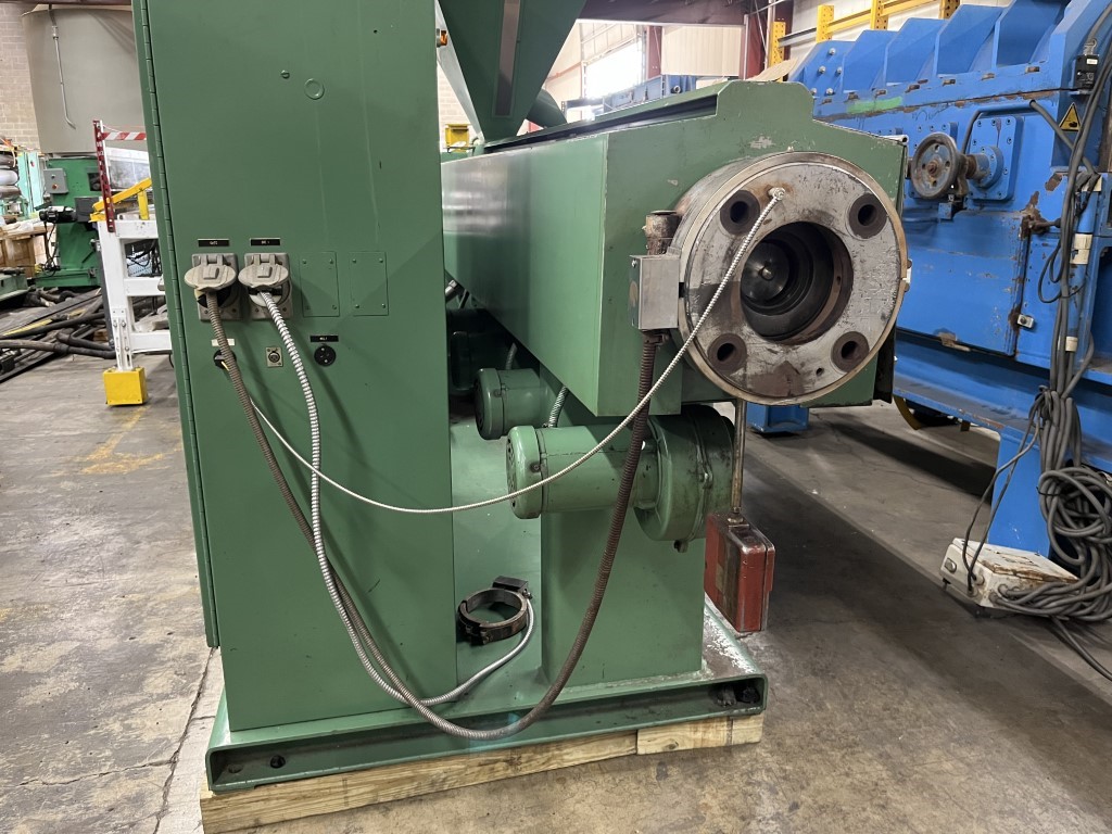 3.5" Welex #350-RHNV, extruder, 75 HP, 24:1 L/D, 11.8:1 ratio 153 HP Welex PEZS36.width gearbox, 42.5" - Image 5