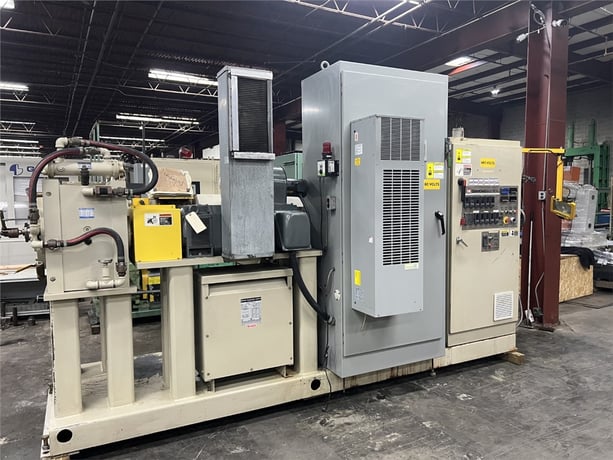 4.5" Diamond Multimax America, extruder, 32:1 L/D, 200 HP, 52" centerline, hopper & barrel clamp, 2004 - Image 4