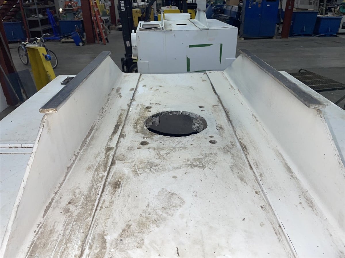 26 cu.ft. Carbon Steel Surge Bin w/ rotary air lock, .75 HP WEG AC motor (4 available) - Image 8