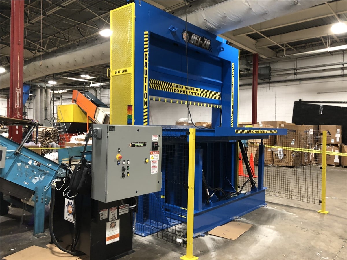 Recycling Equipment Inc. #6060ST, 60" W x 60" H roll splitter, 20 HP hydraulic power pack, (2) 7" cylinders - Image 1