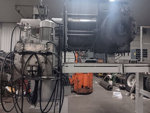 9.8" x 13.5" Kreyenborg #LK-SWE-730, Screen Changer, 4-10 ton, 1740 PSI, 716-788°F, 480 V., 1999 - Image 2