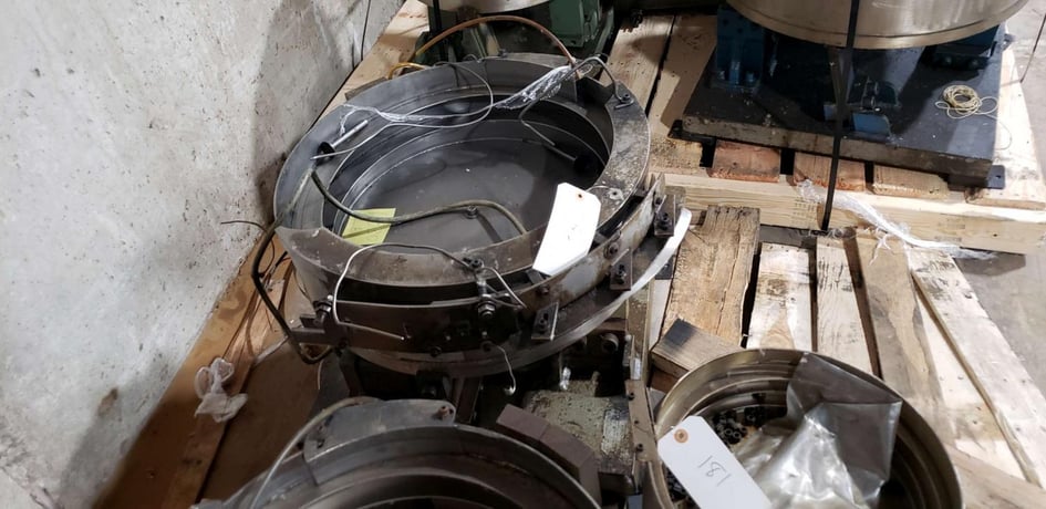 Feeder Bowl, clock wise direction, 22 mm max capacity, 21" base, 19" depth, 15.5" discharge height, bolt part - Image 3