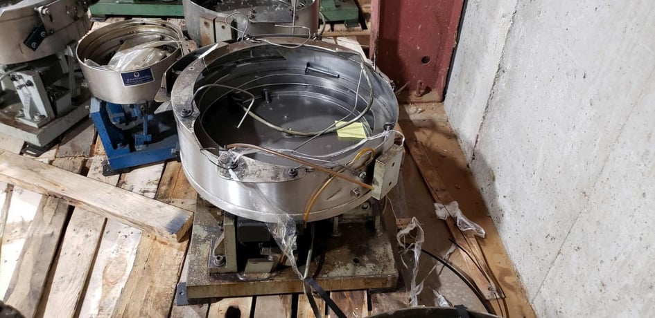 Feeder Bowl, clock wise direction, 22 mm max capacity, 21" base, 19" depth, 15.5" discharge height, bolt part - Image 4