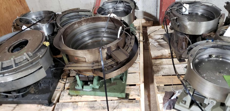 Feeder Bowl, clock wise direction, 12 mm max capacity, 21" base, 23" depth, 16" discharge height, bolt part - Image 2