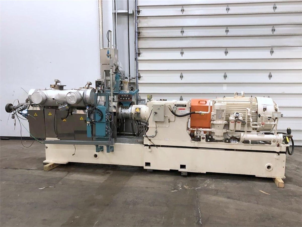 2.36" Berstorff, co-rotating twin screw extruder, 34:1 L/D ratio, 500 RPM screw speed, 200 HP Reliance VXS AC - Image 5