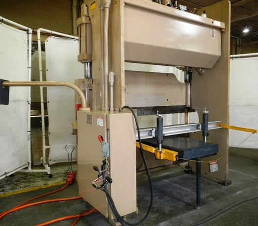 90 Ton, Cincinnati #90CBX6, Hydraulic Press Brake, 8' overall, 72" between housing, CBII controller, 14" - Image 2