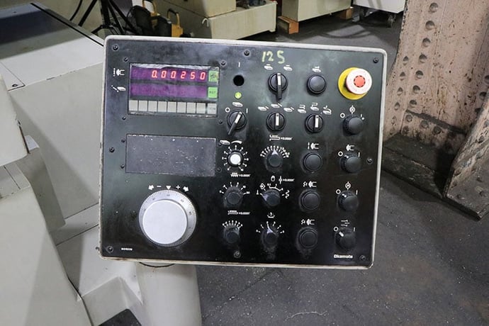 16" x 32" Okamoto #ACC-1632DX, automatic surface grinder, electro-magnetic chuck, variable hold chuck - Image 6