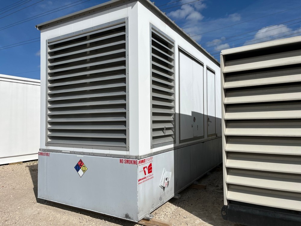 600 KW Cummins #QSK23-G7, generator set, sound enclosed, base tank, 480/277 Volts, Tier 2, 747 hours, 2009 - Image 3