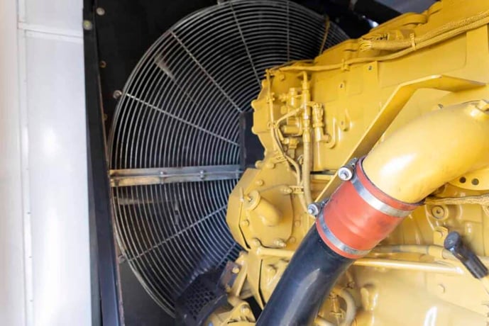 545 KW Caterpillar #C18, Mobile Generator Set, Diesel, 480V, 12434 hours, 2007 - Image 3