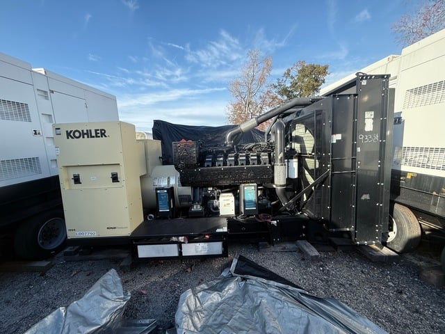 1000 KW Kohler #KD1000, diesel generator, open skid, 480 Volts, 800A & 1200A breakers, 1 hour, Tier 2, 2022 - Image 1