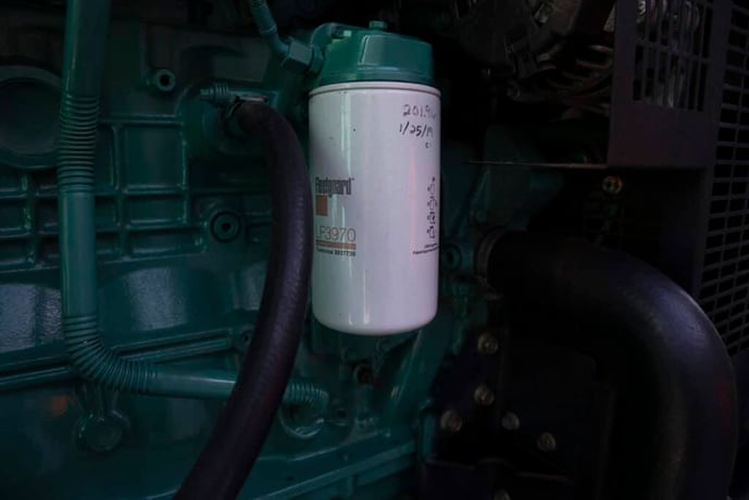 150 KW Cummins #DSGAC, diesel generator, weatherproof enclosure, 24 hr base tank, EPA Tier 3, 235 hours, 2007 - Image 4