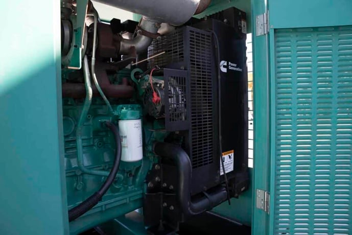 150 KW Cummins #DSGAC, diesel generator, weatherproof enclosure, 24 hr base tank, EPA Tier 3, 235 hours, 2007 - Image 6
