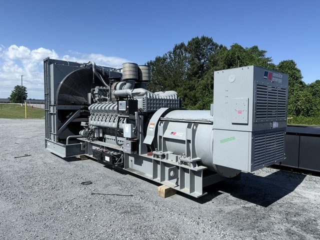 2500 kW MTU #2500SXC6DT2, Generator, 4160 Volts, 2009 - Image 1