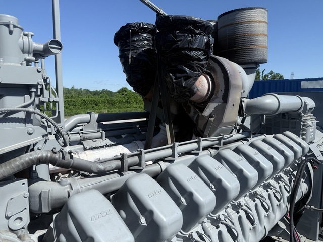 2500 kW MTU #2500SXC6DT2, Generator, 4160 Volts, 2009 - Image 8