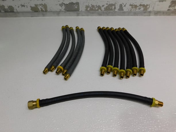 Gas Inlet Hose Assembly, Texsteam #TB-0047, 0.25" x 11" long, 300 psi, 2.06 MPa, 11 Qty., New - Image 1