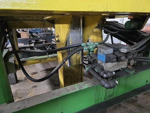 10000 lb. Braner downlayer, 70" x 54", chain driven, twin hydraulic cylinders - Image 5
