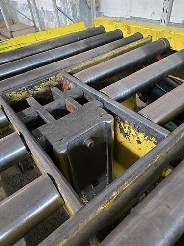 10000 lb. Braner downlayer, 70" x 54", chain driven, twin hydraulic cylinders - Image 8
