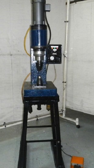 Taumel #T-501, Orbital head forming machine, .55" cap., 6.6" throat - Image 2
