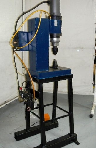 Taumel #T-501, Orbital head forming machine, .55" cap., 6.6" throat - Image 6