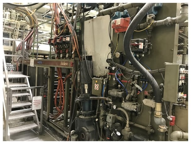 Brown #B4042 thermoforming line, 40" x 42", 6" daylight, w/ former & T340 trim press. 1996 - Image 3