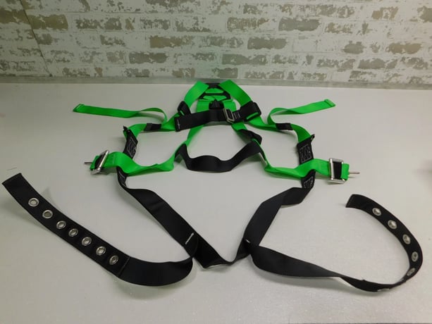 MSA #10150190-SP, Workman Safety Harness, Size SXL, w/Manual, New - Image 3