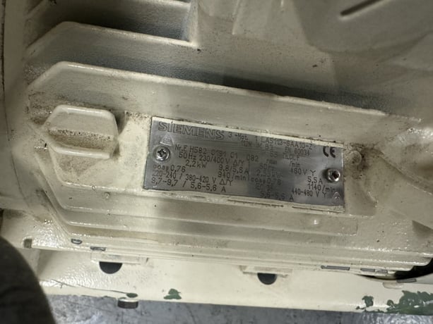 6" x 11" Rapid #611SR, granulator, 3 HP, 16 fly knives, 2 bed knives, 1/8" screen, bin discharge, caster - Image 4