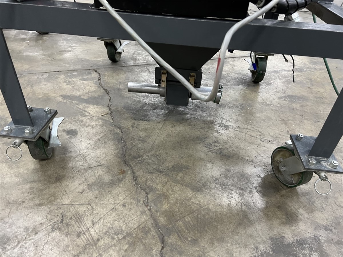 Maguire #WSB-220, 2 component gravimetric blender, 1000 lb/hr, additive auger feeder - Image 6