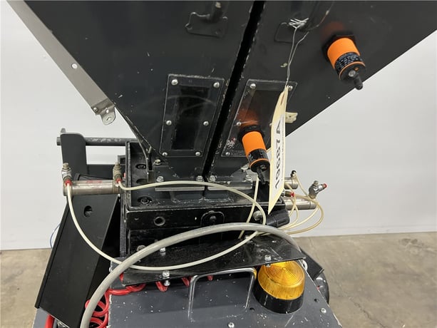 Maguire #WSB-220CF, 3 component gravimetric blender, 1000 lb/hr, loader Control - Image 3