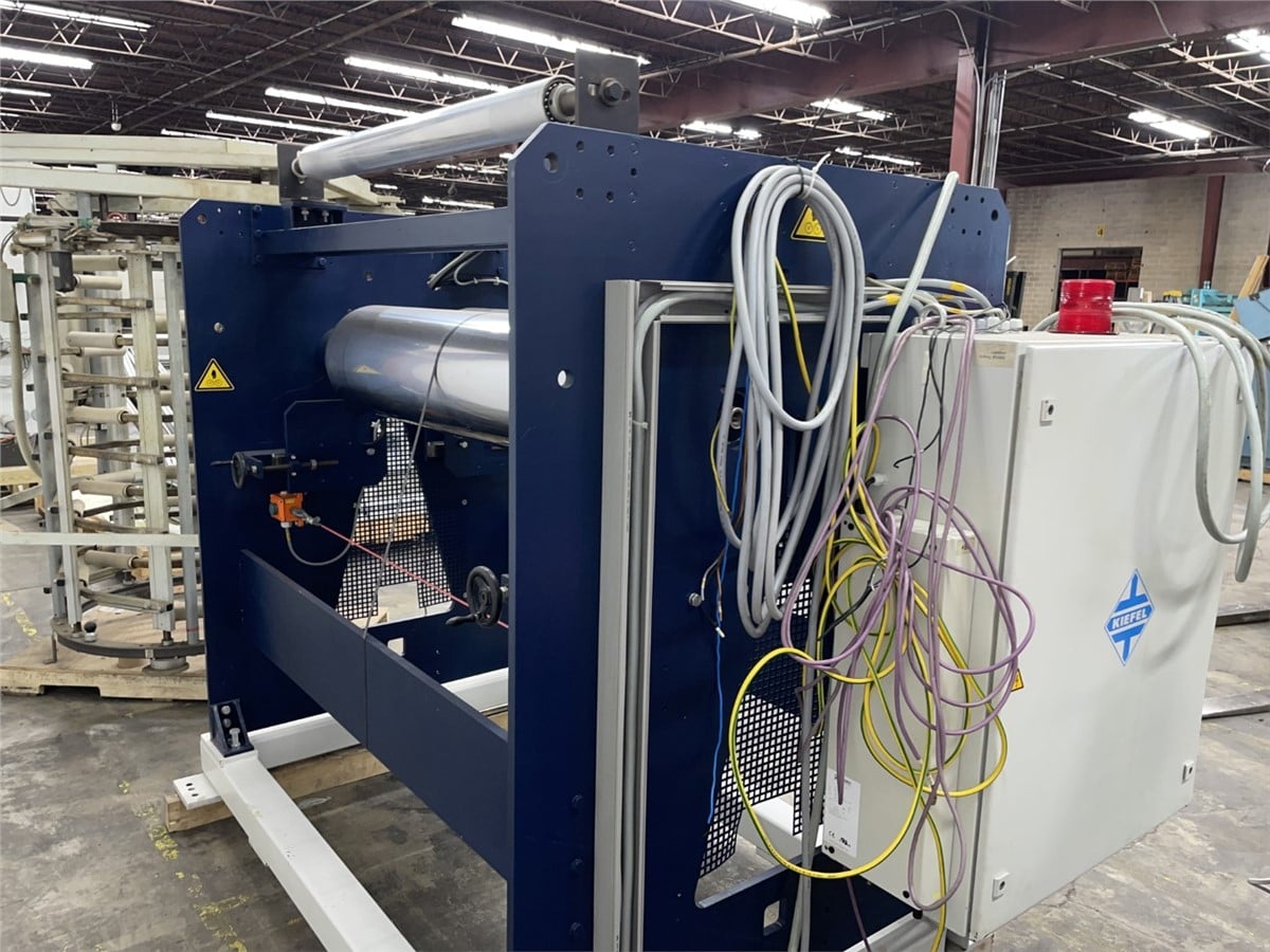 1.6" Kiefel Technologies Lowboy, Extruder, air cooled, Kirion C Control, die w/ cart, calibration cage - Image 9