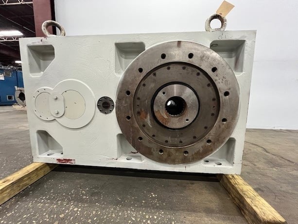 700 HP @ 1750 RPM, Koellmann #UNEX 9.13, Gearbox, 1.6 service factor, 16.86:1, 104 RPM out - Image 5