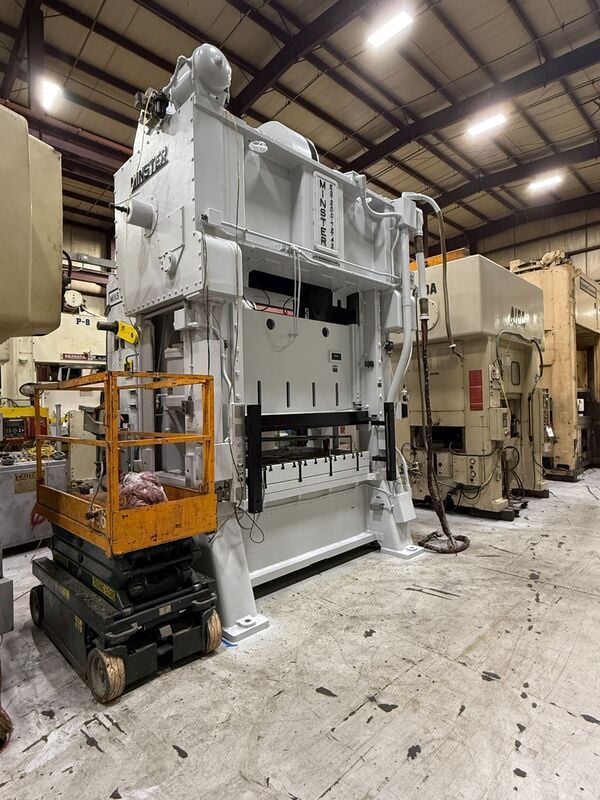 200 Ton, Minster Hevistamper #E2D-200, straight side double crank, 8" stroke, 31" Shut Height, 6" adj., 71" - Image 5