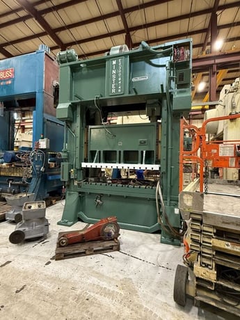300 Ton, Minster Hevistamper #E2-300-84-48, 12" stroke, 30" Shut Height, 6" adj., 84" x48" bed, 80 SPM, air - Image 3