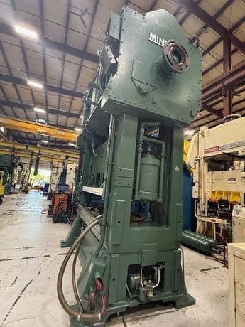 300 Ton, Minster Hevistamper #E2-300-84-48, 12" stroke, 30" Shut Height, 6" adj., 84" x48" bed, 80 SPM, air - Image 6