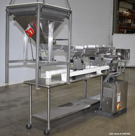 Weigh Right #IQ-SHUTTLE SP, Linear Bulk Dribble Scale. Infeed hopper with Syntron model BF-2-B magnetic - Image 3